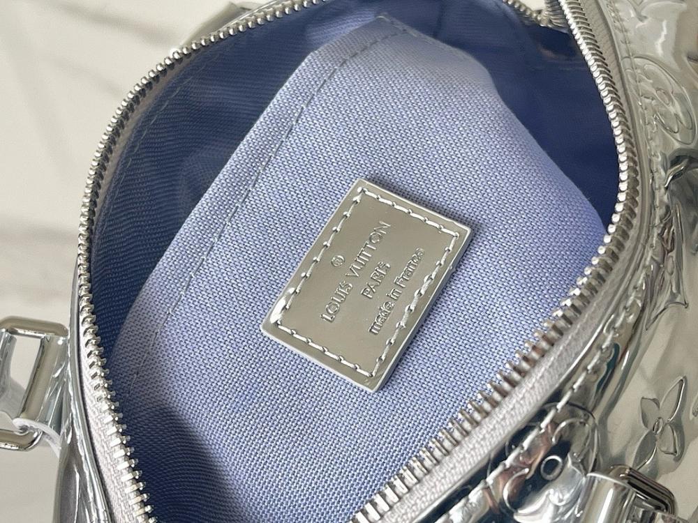 Luxury Refined Canvas Shoulder Bag 20.5x13.5x12cm