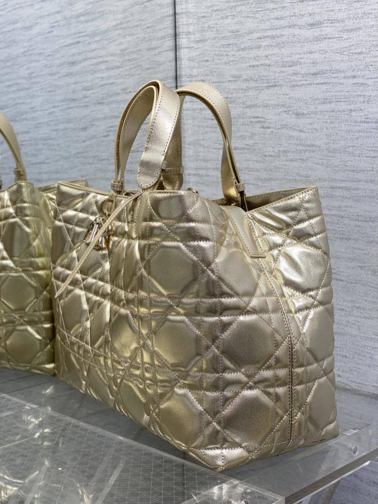 Calfskin Top Handle Bag Style 1576826592