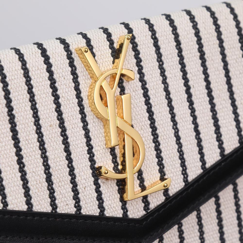 Wallet Style 1303969609