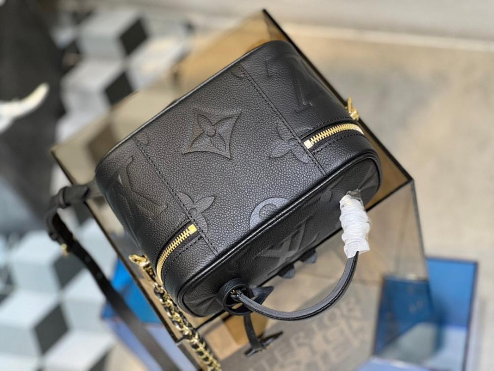 Classic Woven Leather Shoulder Bag