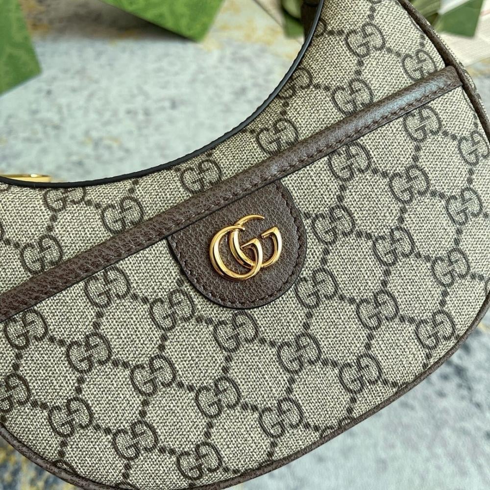Classic Shoulder Bag 20x14.5x4cm