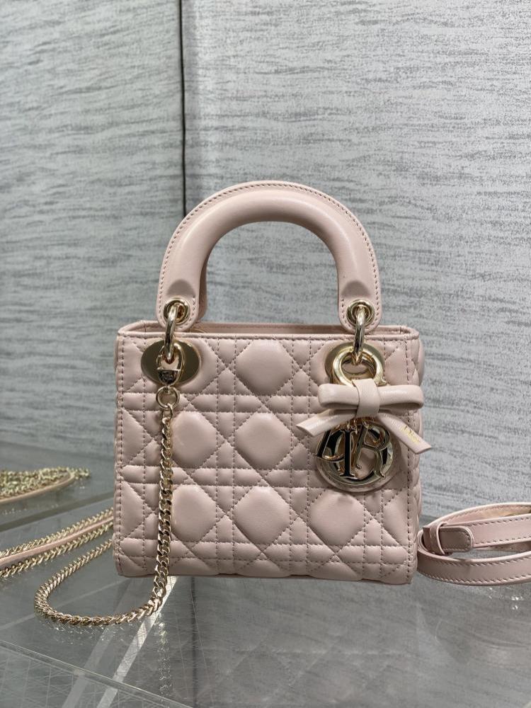 Classic Top Handle Bag Style 1647382079