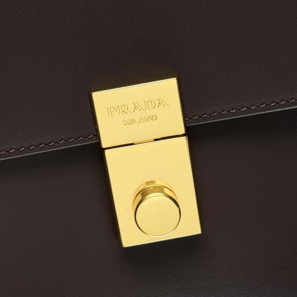 Classic Shoulder Bag Style 683855051
