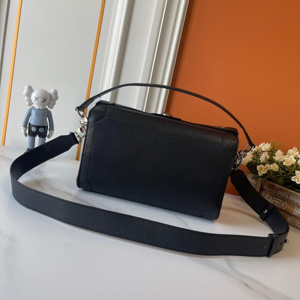 Classic Leather Shoulder Bag 29x17.5x10cm