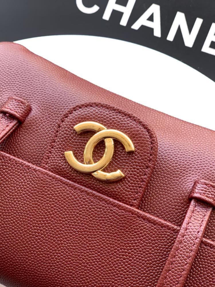 Leather Shoulder Bag Style 33396170