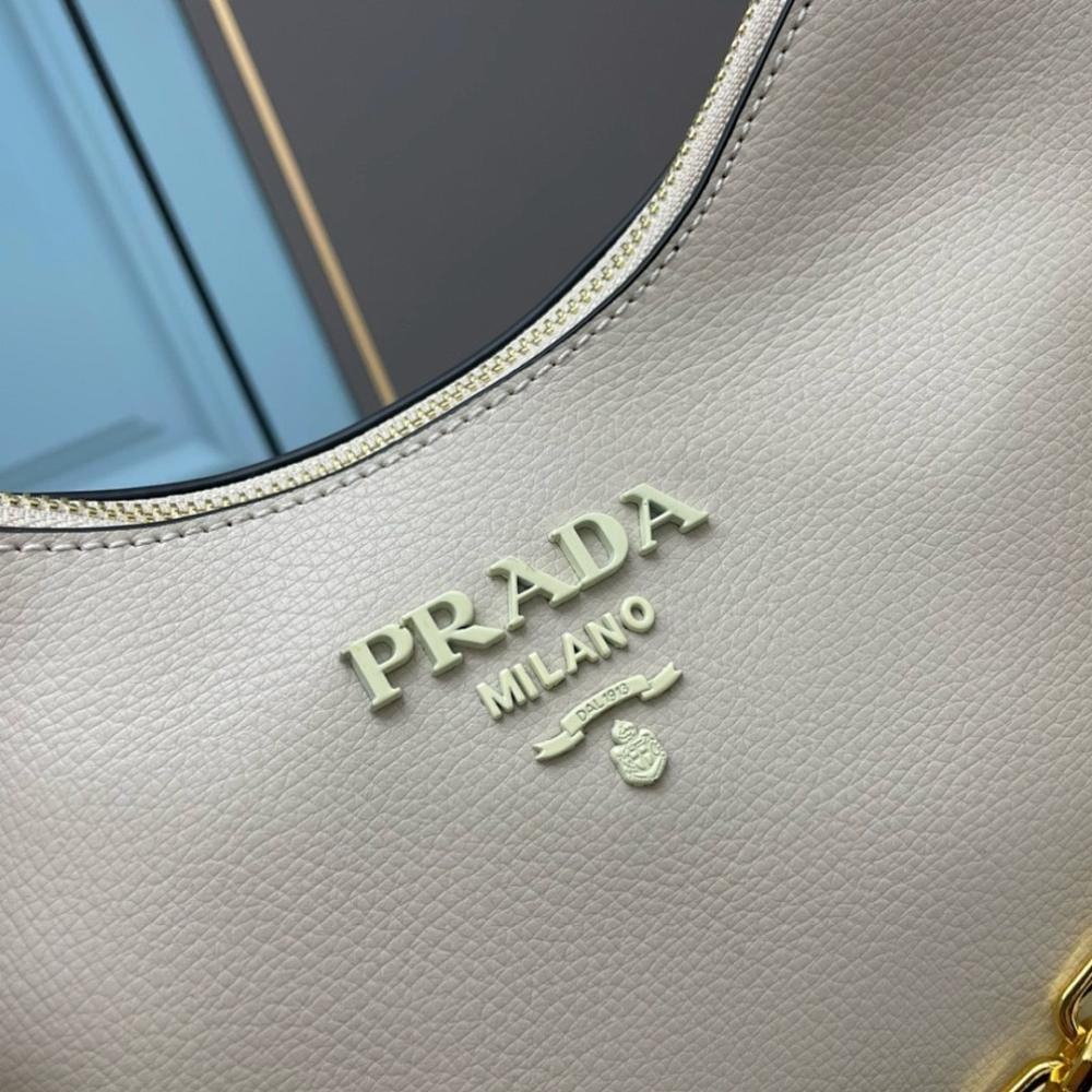 Elegant Refined Shoulder Bag 27x18x10cm