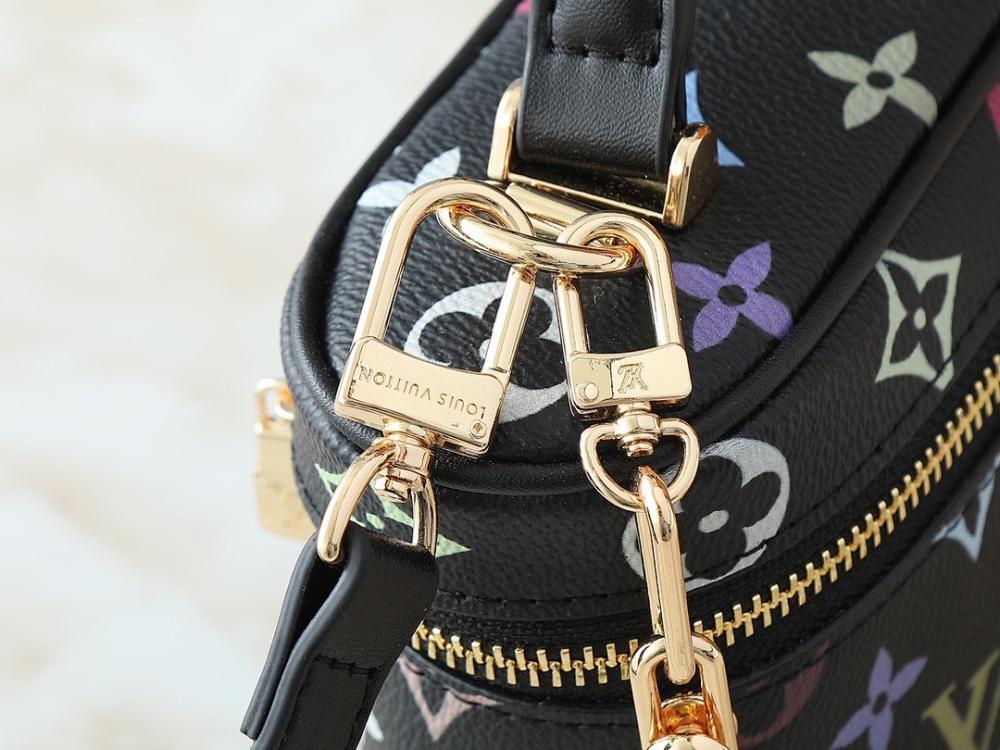 Modern Refined Monogram Leather Crossbody Bag 19x11.5x6.5cm