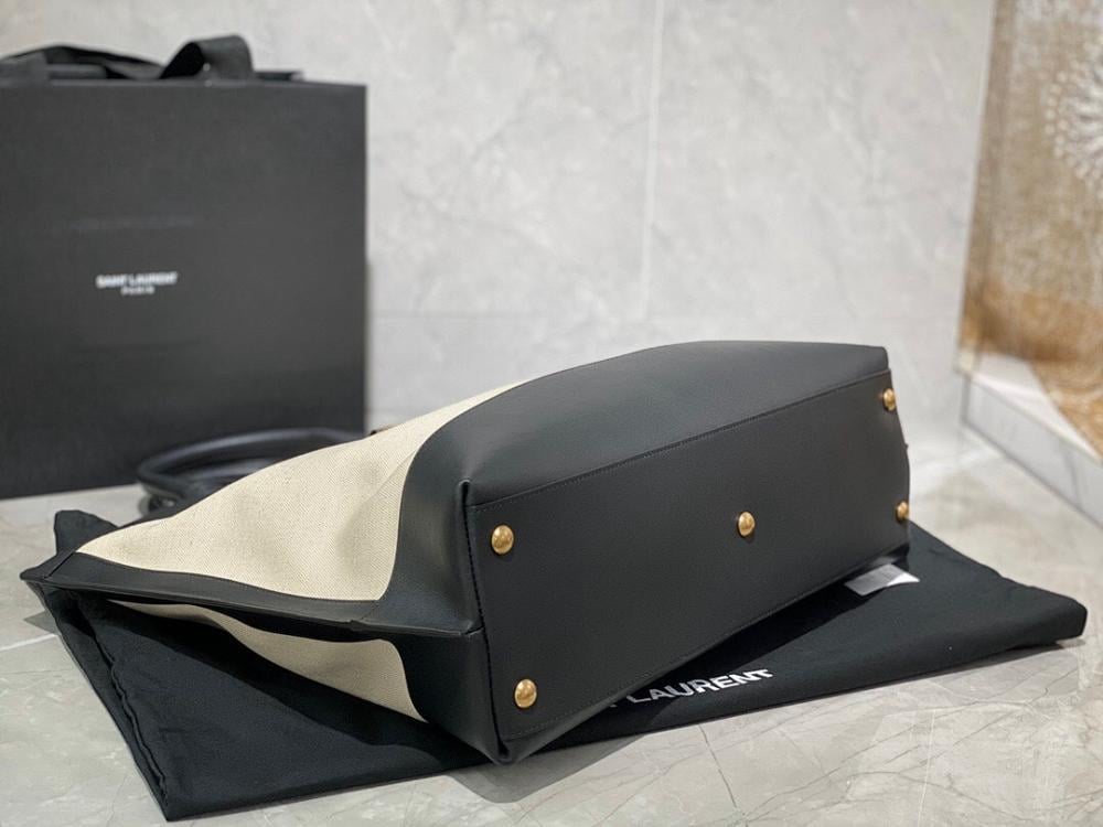 Modern Tote Bag