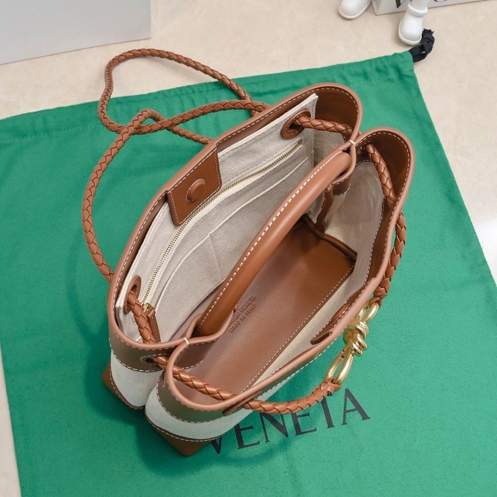 Modern Luxury Leather Top Handle Bag 25x22x10.5cm