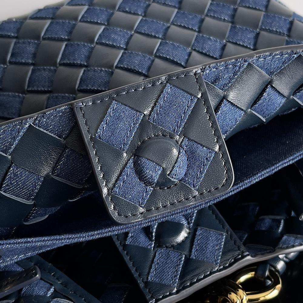 Classic Top Handle Bag Style 1335669137