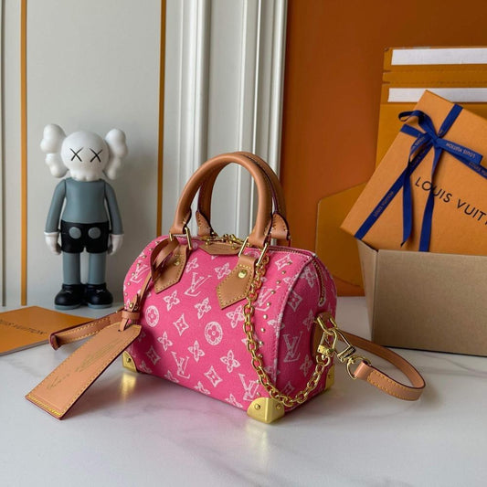 Alma Calfskin Crossbody Bag 20.5x13.5x12cm