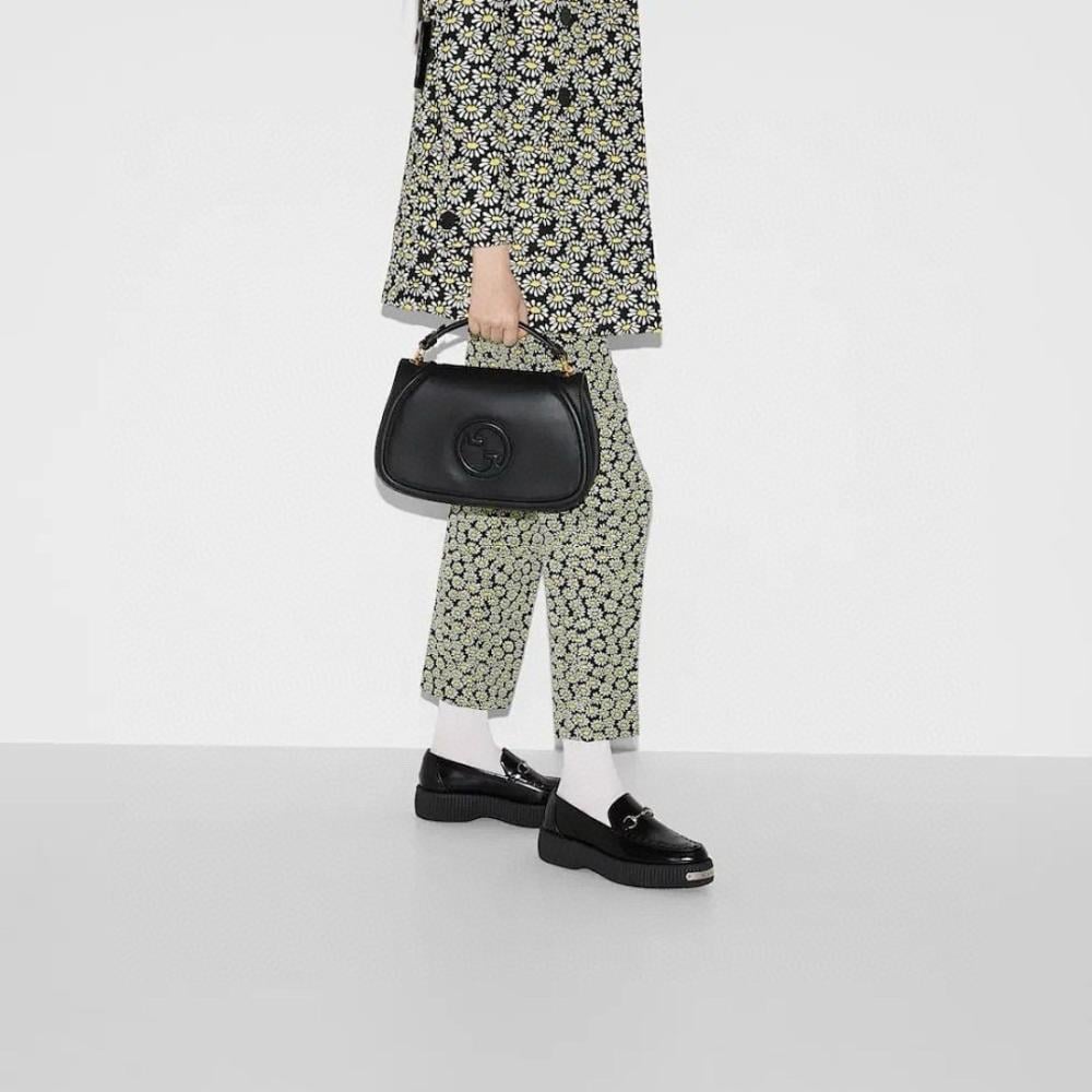 Elegant Leather Crossbody Bag