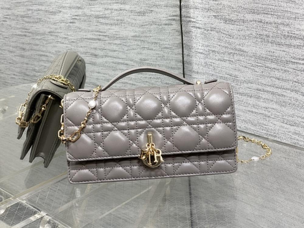 Classic Leather Top Handle Bag Style 1348742183
