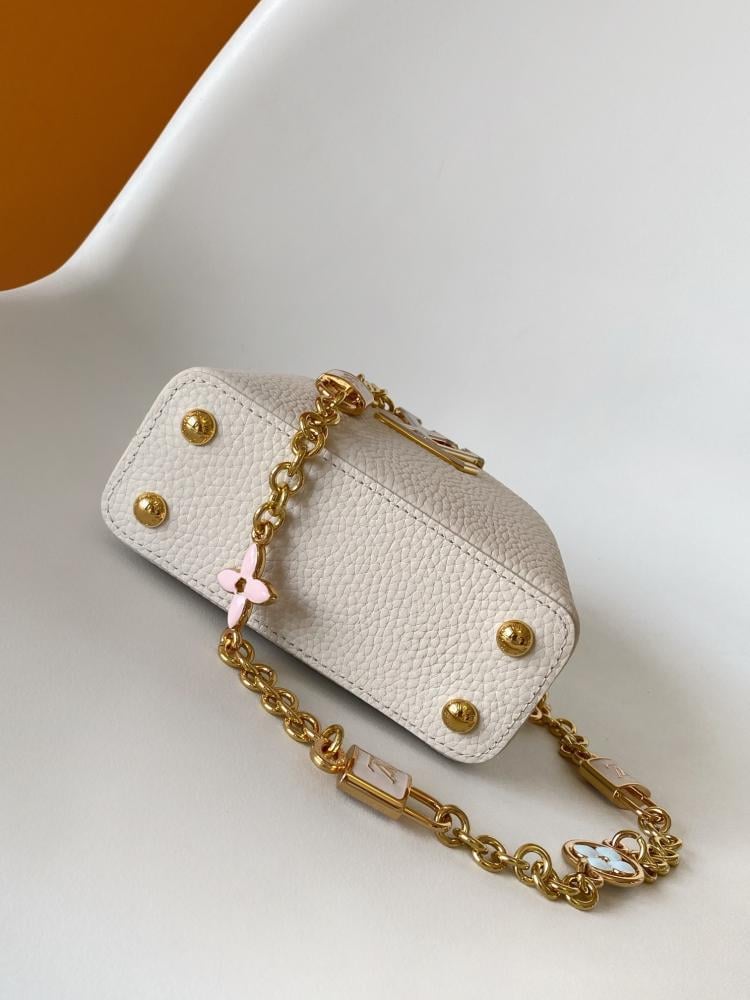 Leather Wallet Style 663748805