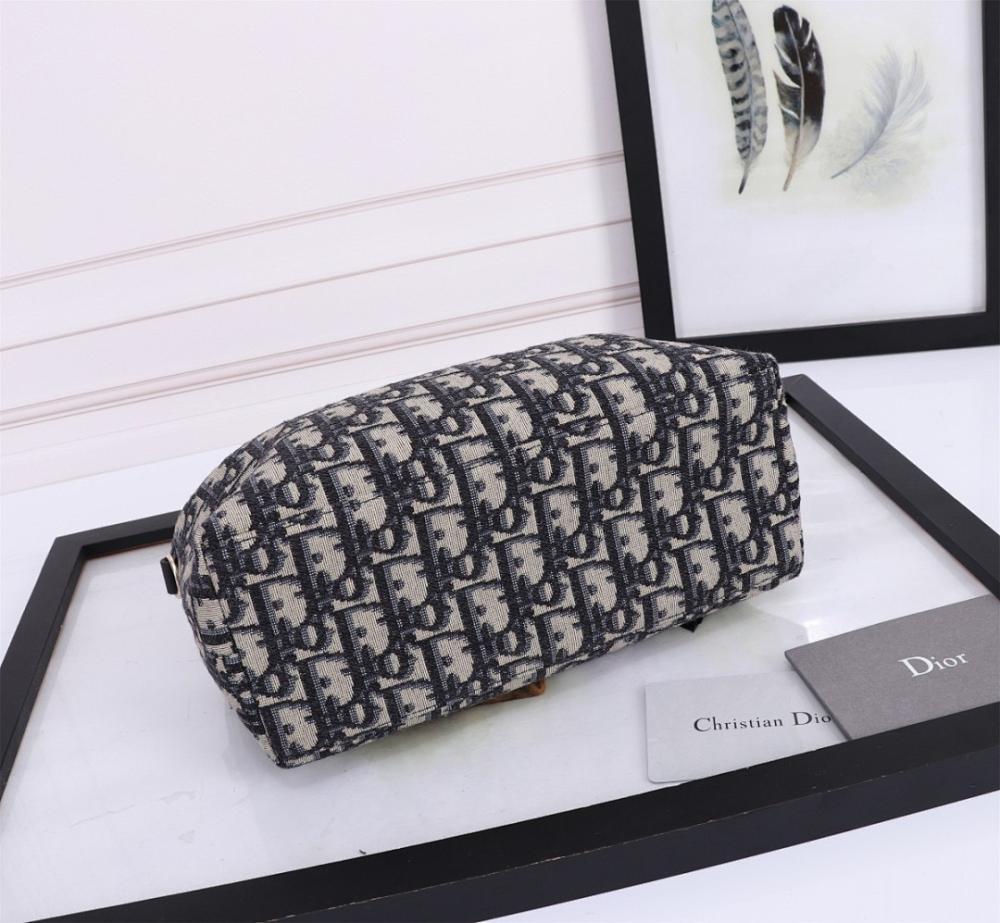 Luxury Embroidered Shoulder Bag