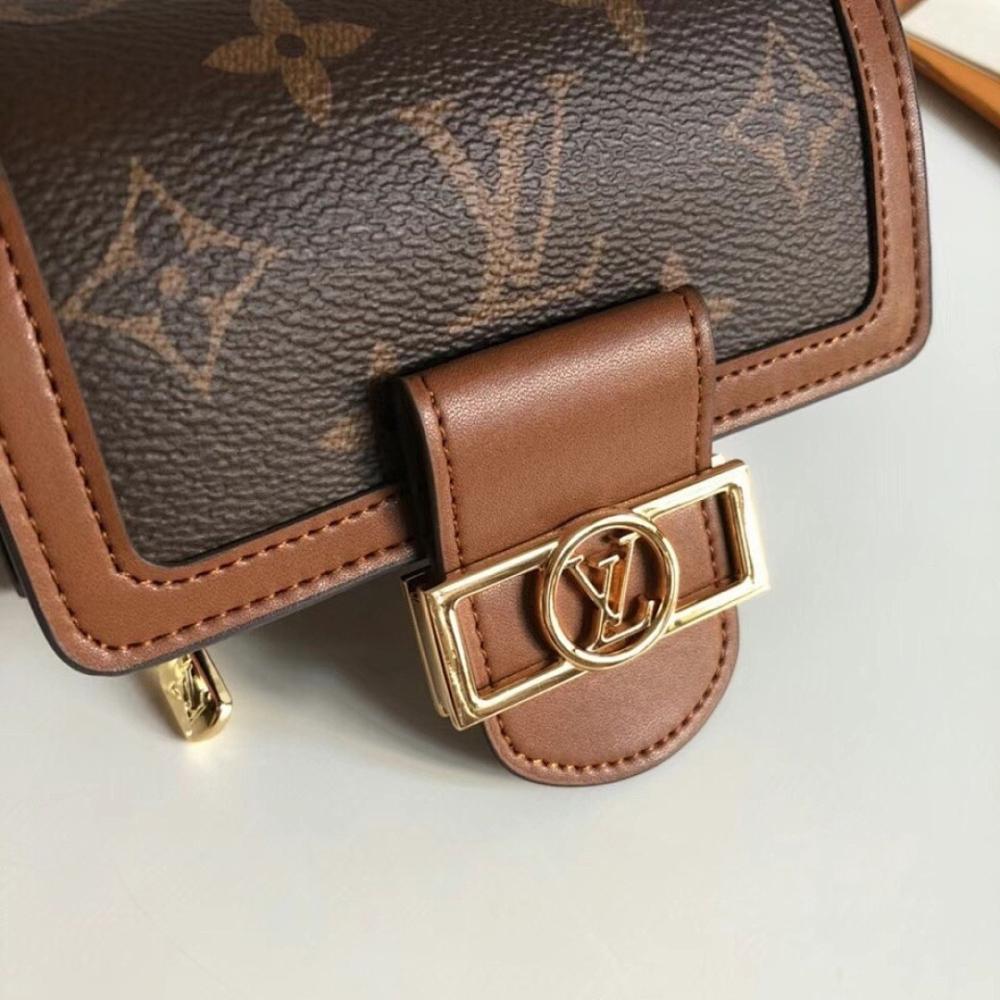 Modern Italian-Inspired Shoulder Bag 12x9cm