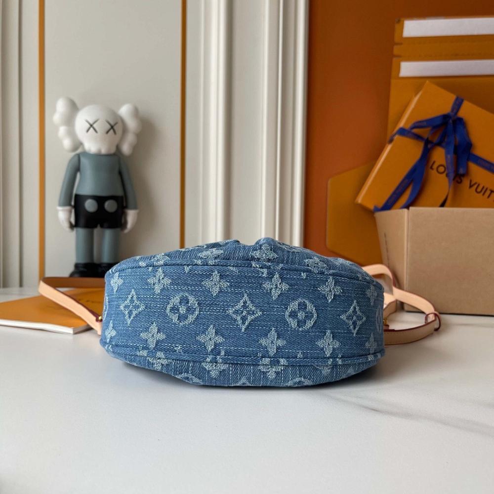 The Pouch Monogram Leather Top Handle Bag 21x15x7cm