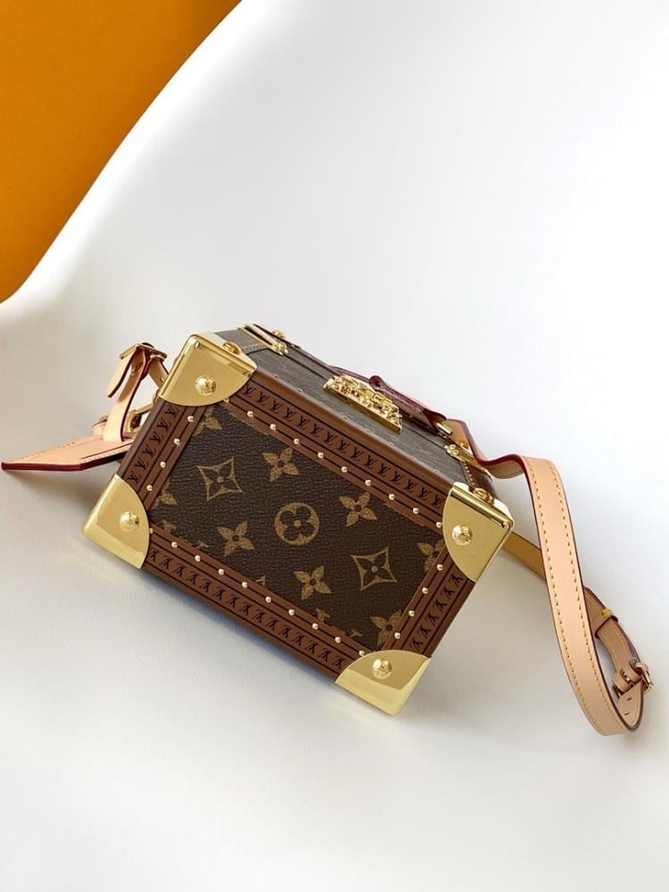 Stylish Refined Shoulder Bag 16x13x7.5cm