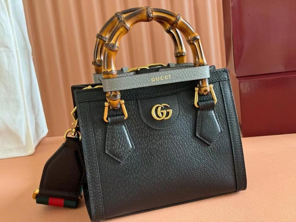 Italian-Inspired Luxury Bag 20x16x10cm
