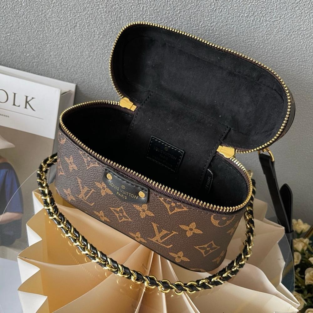 Stylish Woven Leather Crossbody Bag 14x19x5cm