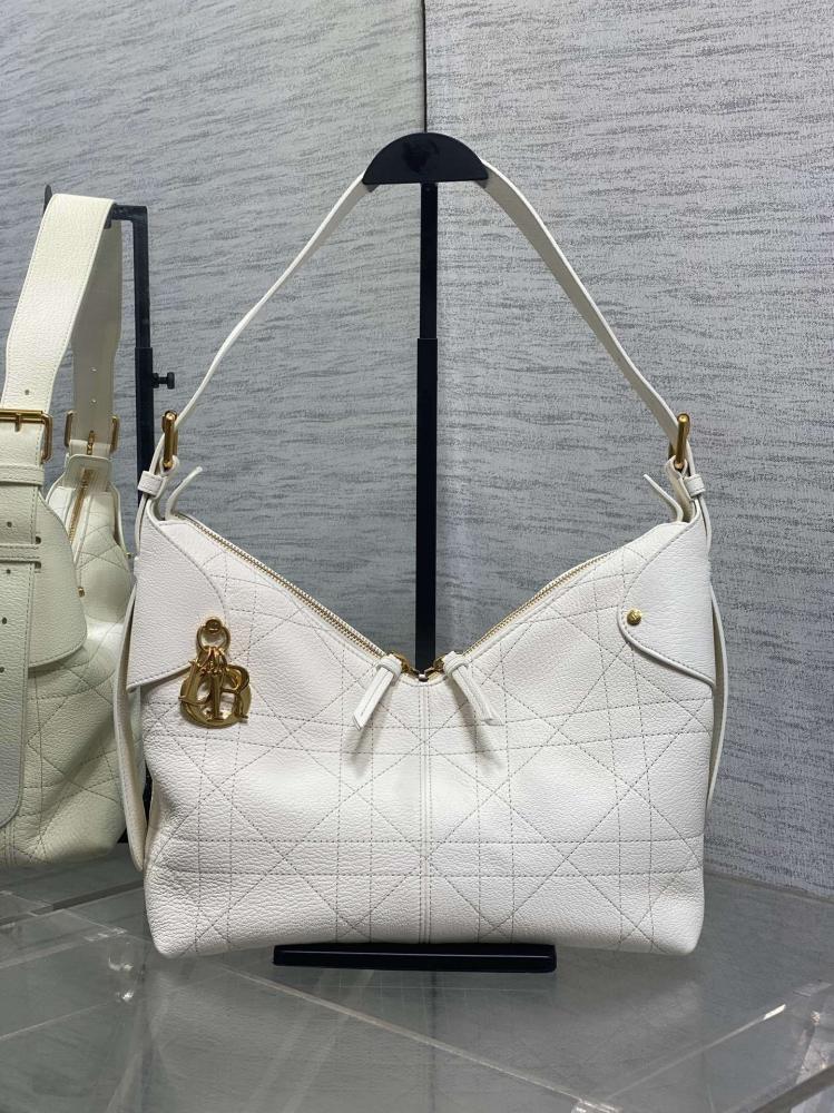 Classic Top Handle Bag Style 363755085