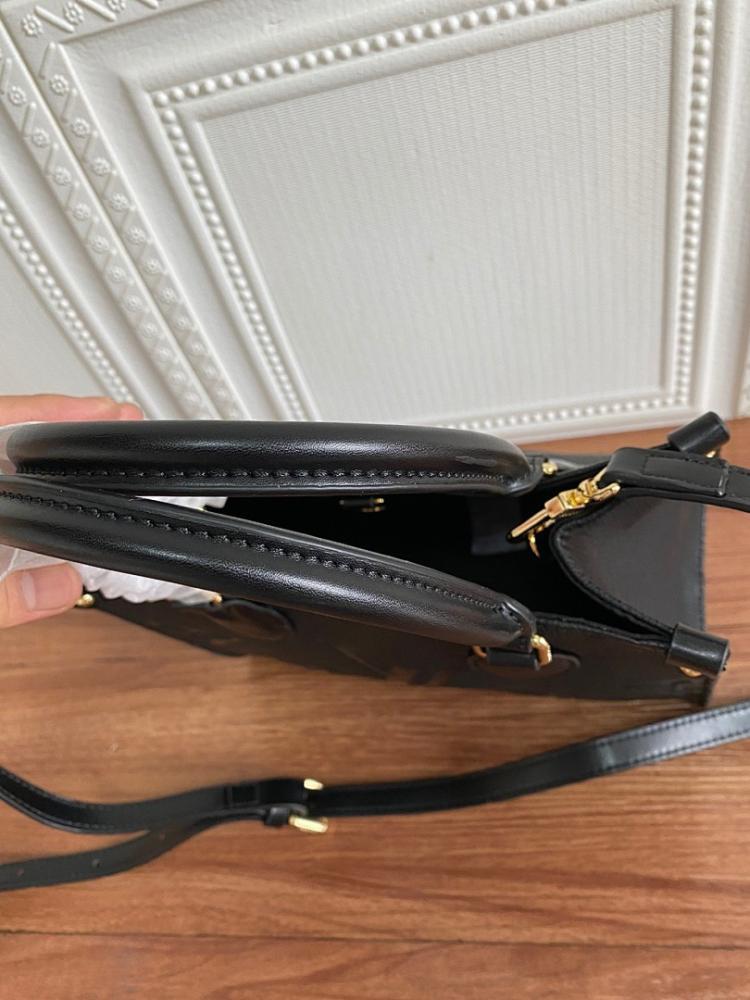 Modern Luxury Leather Shoulder Bag 25x19x11.5cm