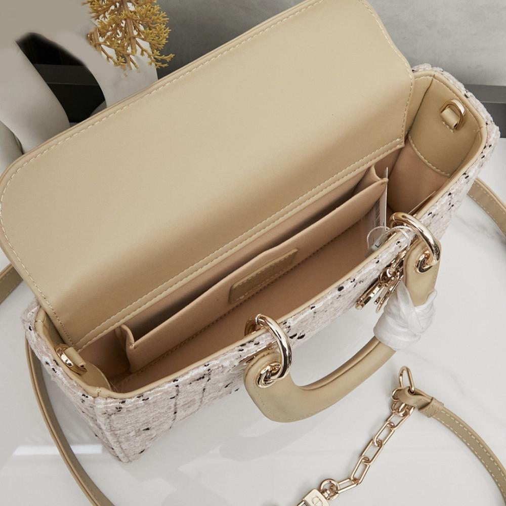 Stylish Refined Quilted Leather Shoulder Bag 26x14x6cm