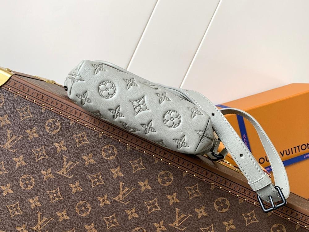 Modern Luxury Monogram Leather Shoulder Bag 22.5x16x5cm