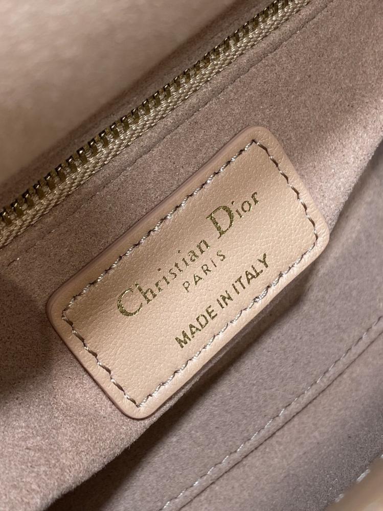 Luxury Top Handle Bag Style 979955396