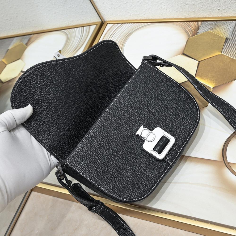 Stylish Refined Black Calfskin Shoulder Bag Black/Beige 19.5x13x4cm