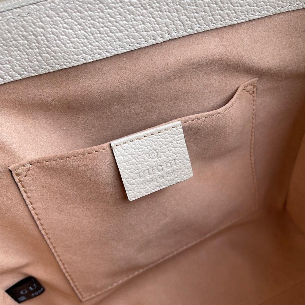 Luxury Refined Top Handle Bag 25x19x9.5cm