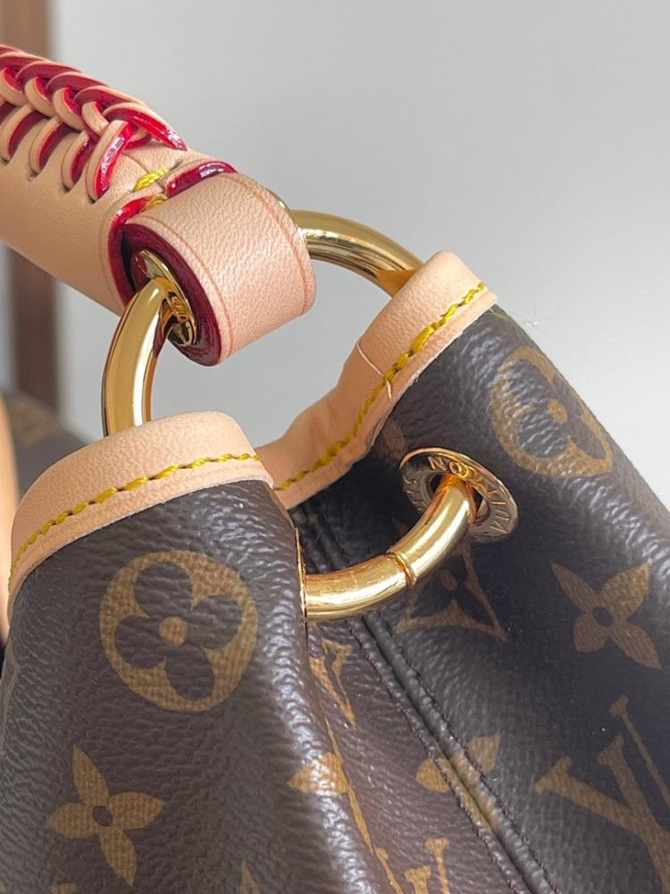Elegant Stylish Gold Woven Top Handle Bag