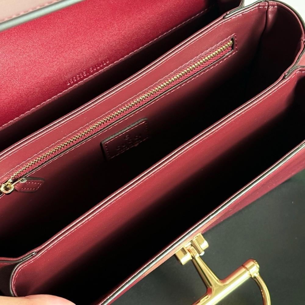 Luxury Refined Crossbody Bag 25.5x16x9cm