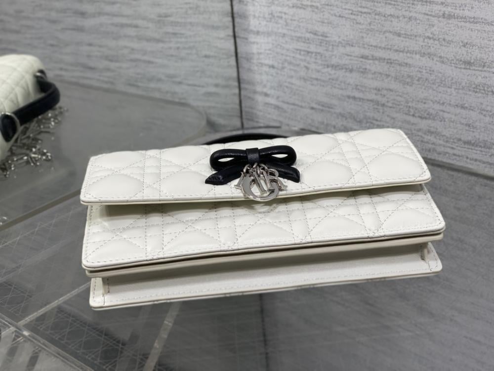 Wallet Style 787896039