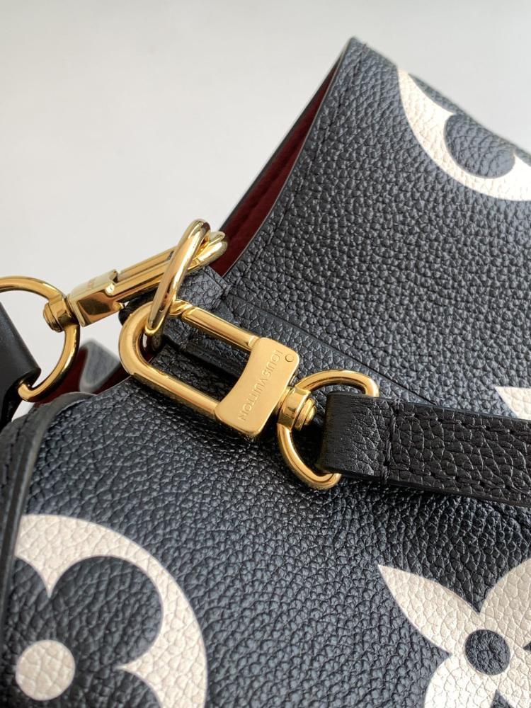 Top Handle Bag Style 557555515