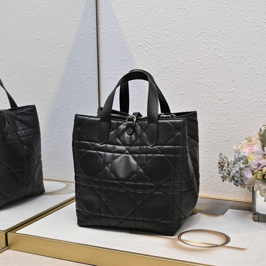 Alma Calfskin Shoulder Bag 18.5x20x22cm