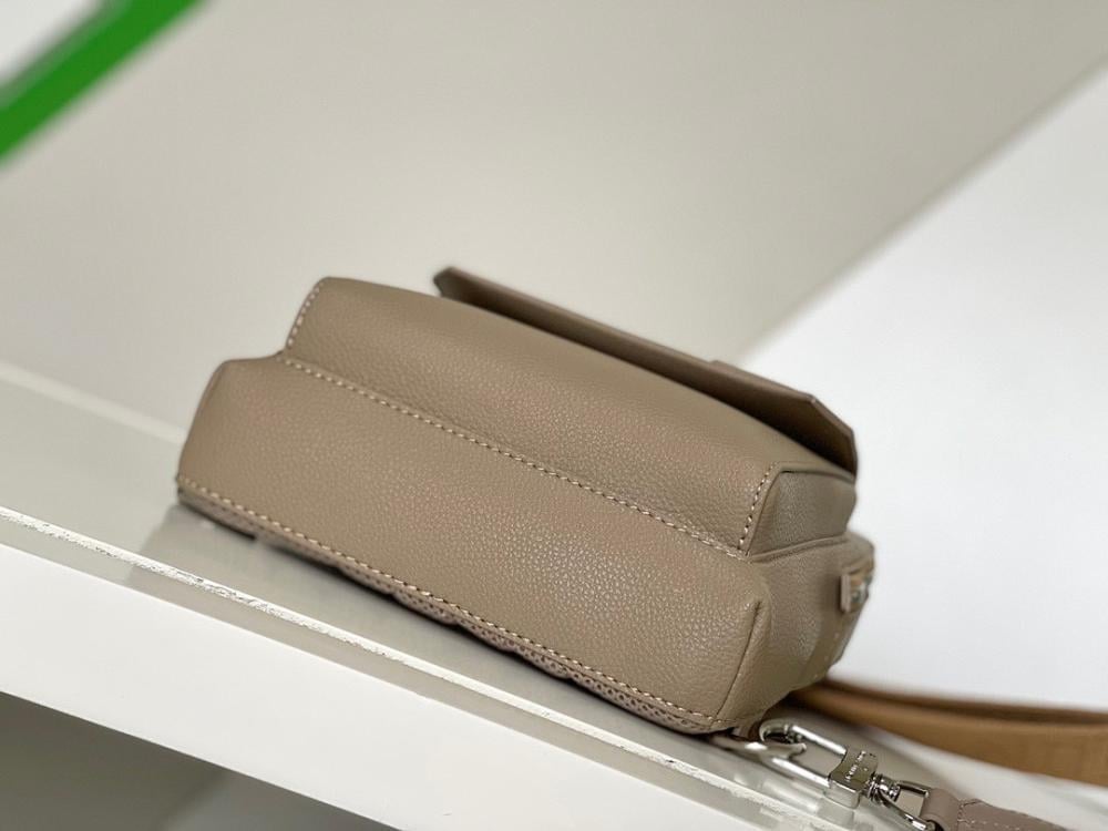 Luxury Stylish Leather Backpack 20x30x4cm