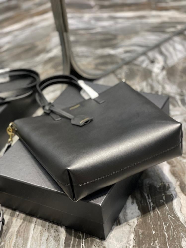 Elegant Shoulder Bag 25x28x8cm