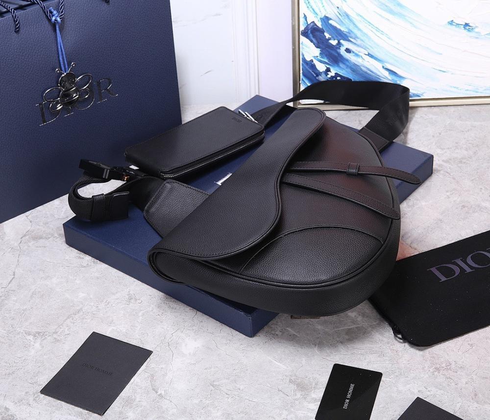 Saddle Black Calfskin Shoulder Bag Black/Beige 34x25.5x5cm