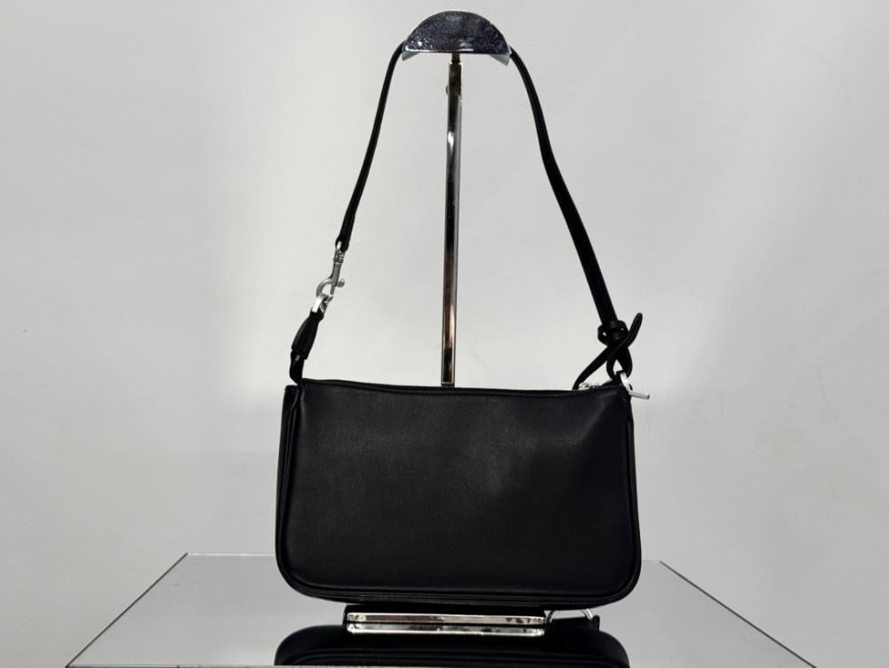 Classic Top Handle Bag Style 1694543535