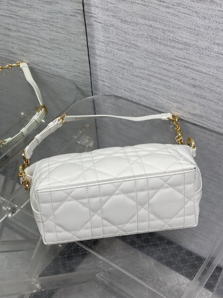 Classic Leather Shoulder Bag Style 919223511