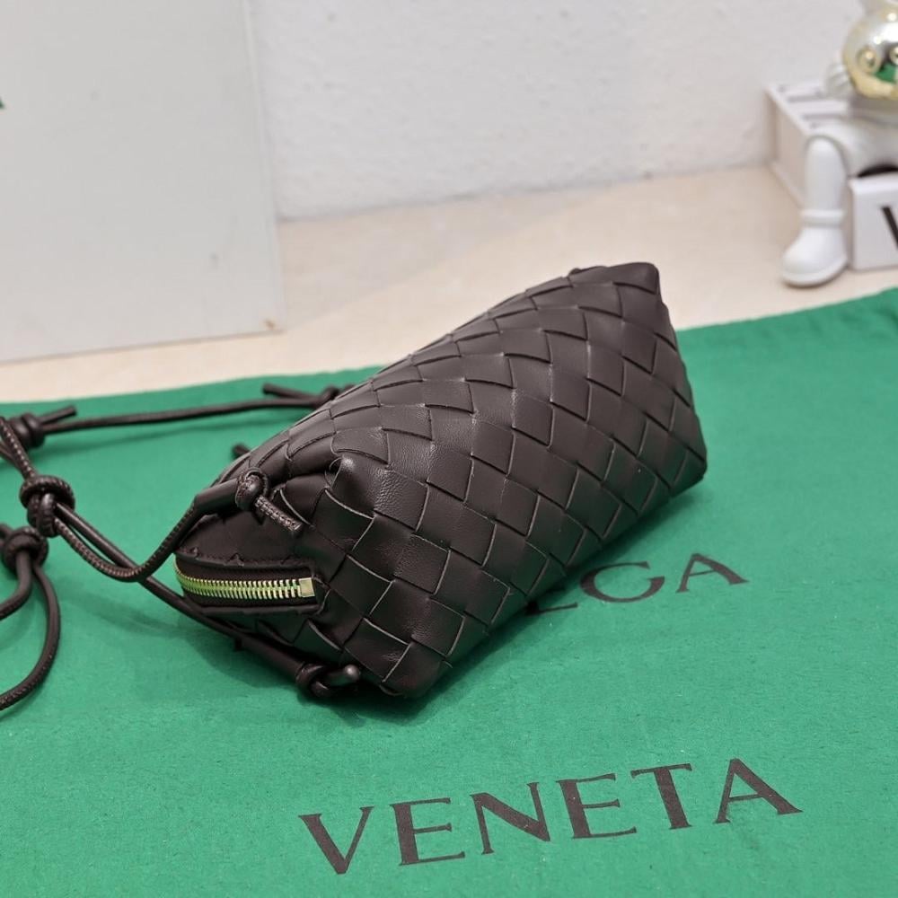Classic Leather Shoulder Bag 18.5x11.5x8.5cm