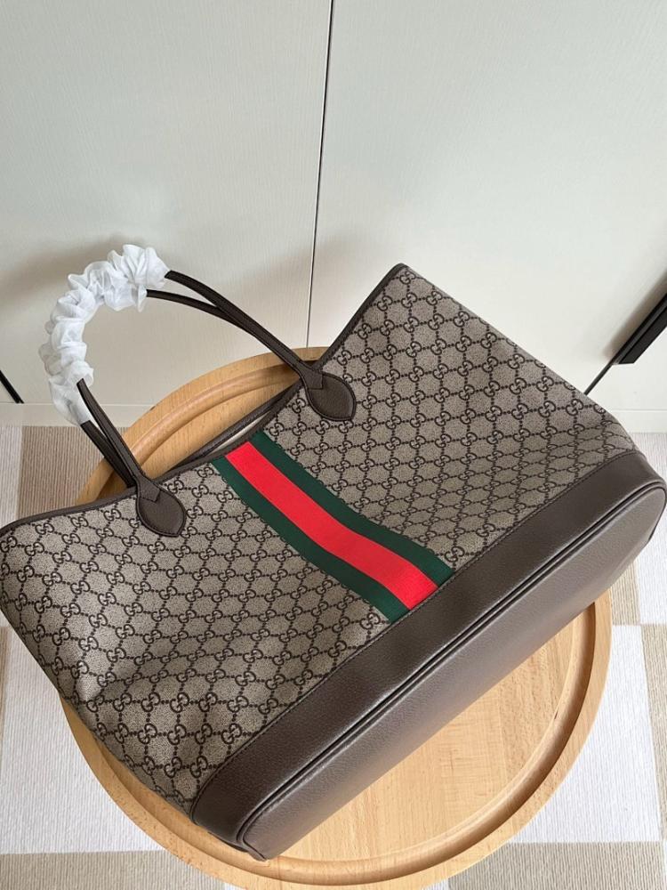 Classic Italian-Inspired Crossbody Bag 40x33x19cm