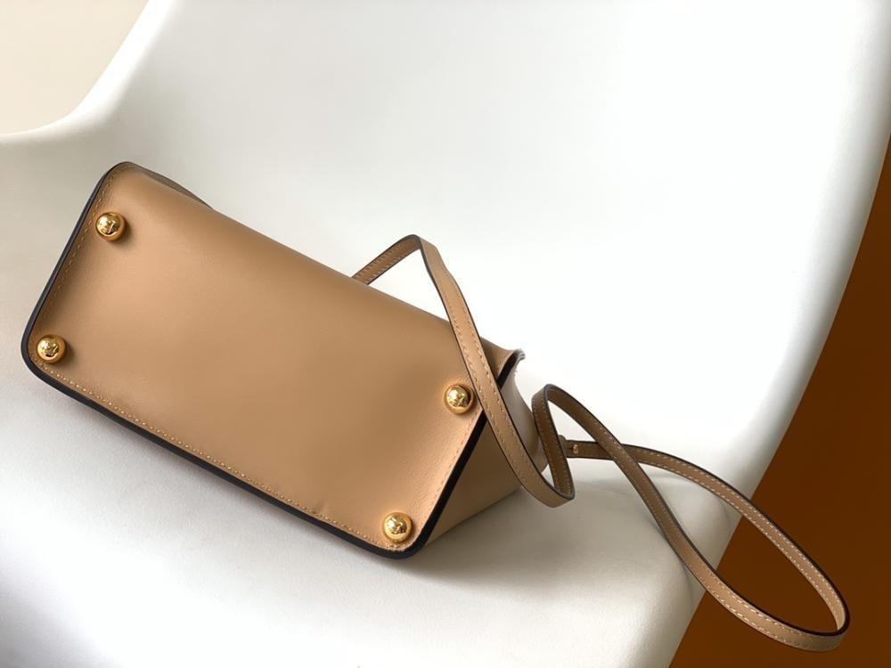 Top Handle Bag Style 319271666