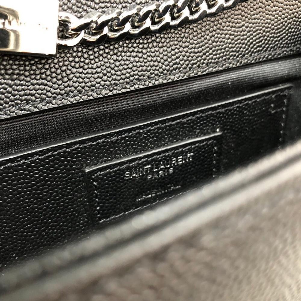 Modern Italian-Inspired Shoulder Bag 20x13.5x5.5cm