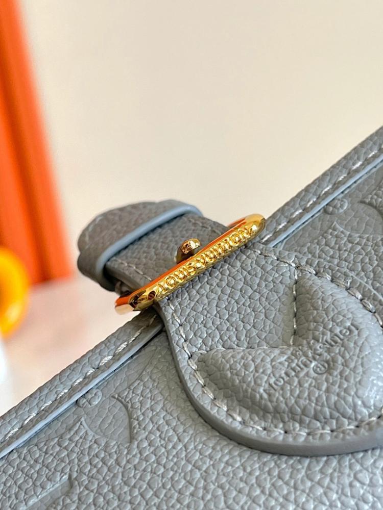 Diane Monogram Leather Shoulder Bag 19x10.5x6cm Style 330111286