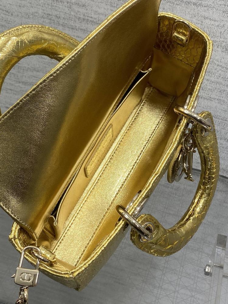 Classic Leather Top Handle Bag Style 1182120310