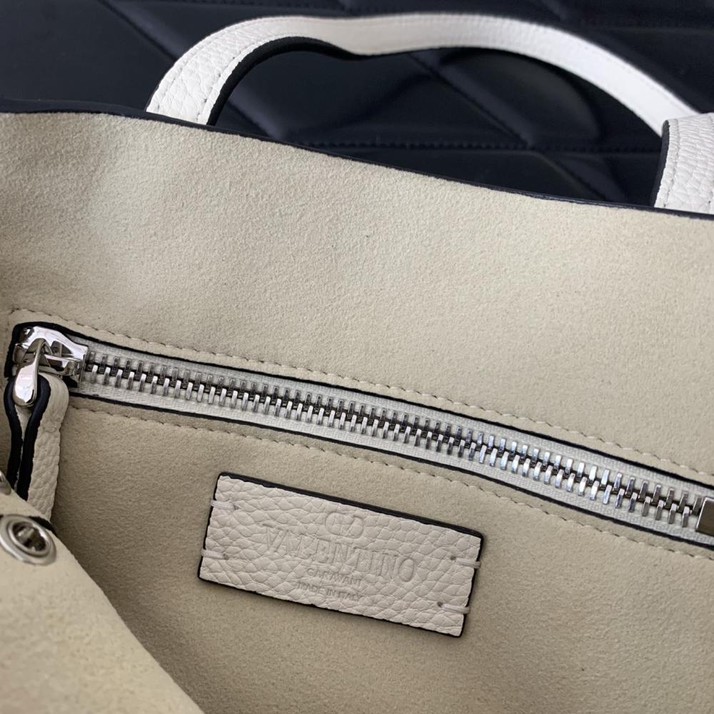Studded Top Handle Bag Style 1276562569