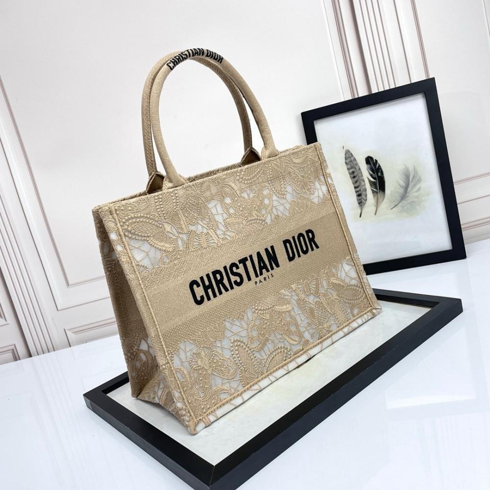 Stylish Embroidered Shoulder Bag 36x27.5x16.5cm