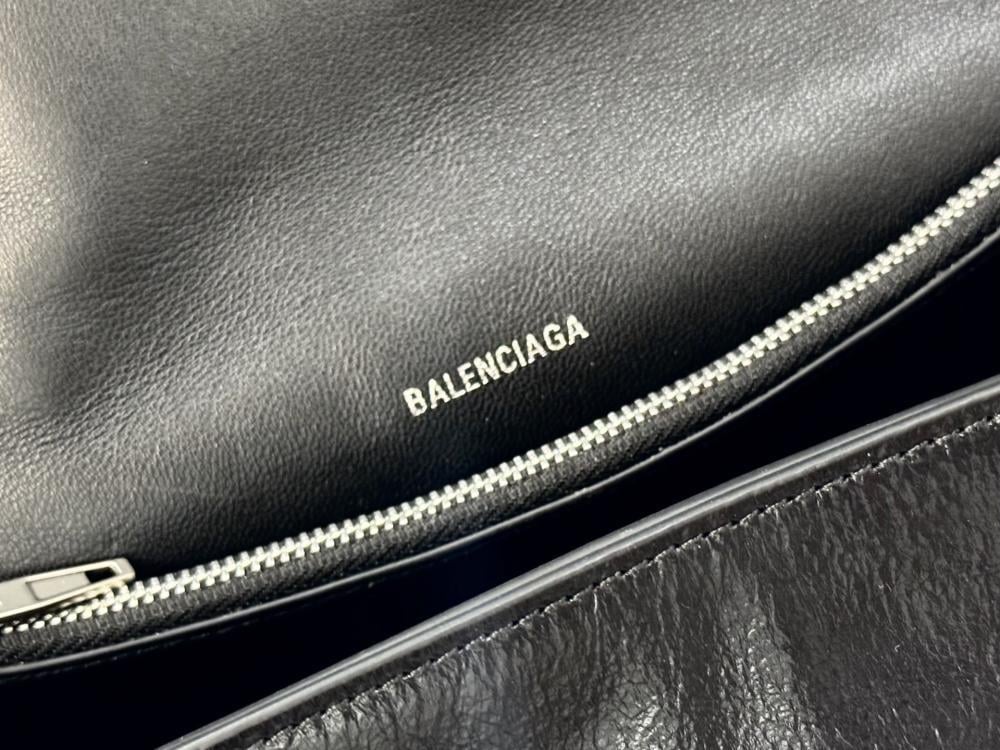 Classic Top Handle Bag Style 991924764